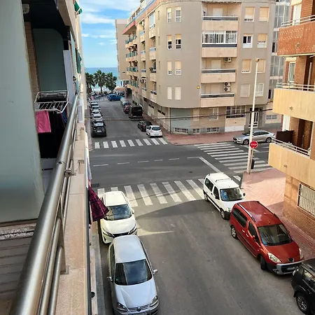 アパート Beach Apartment Torrevieja トレビエハ