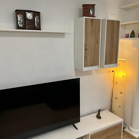 Beach Apartment Torrevieja * トレビエハ